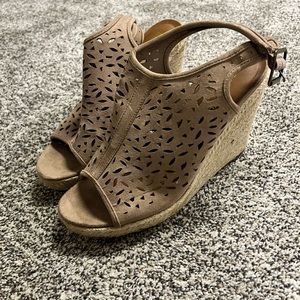 Madeline Wedges
